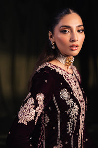 Qalamkar Luxury Velvet Edit Formals – BK-01 AMANI