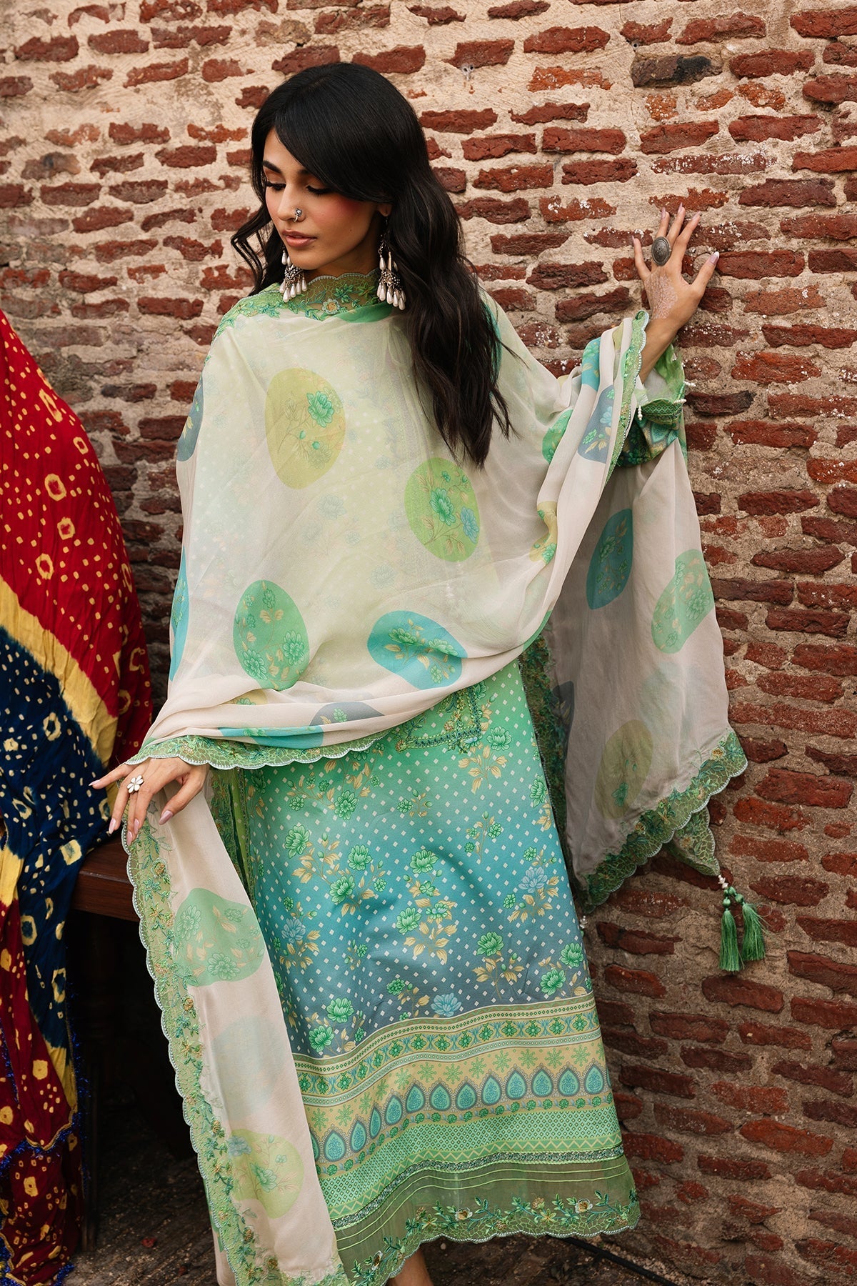 Charizma Chunri Lawn – CHN6-07
