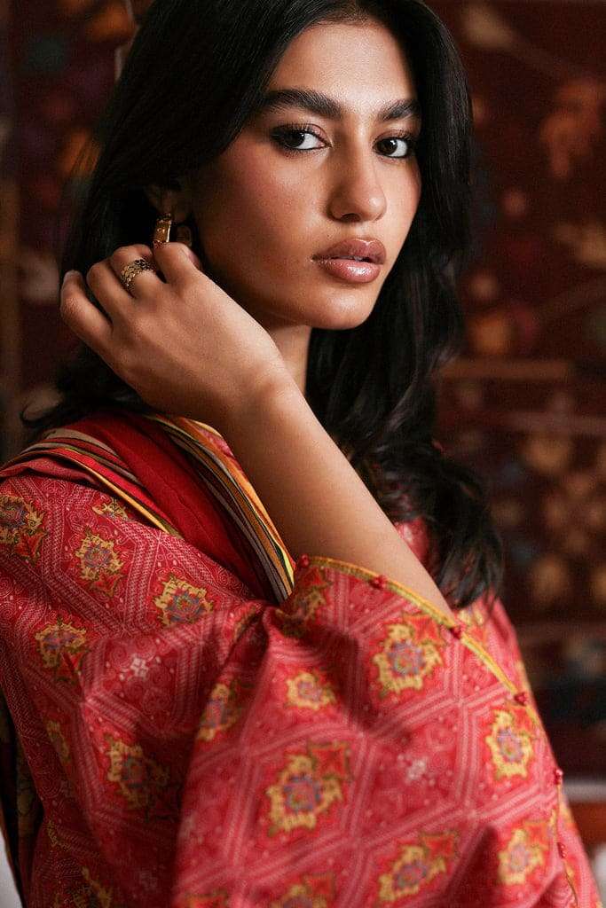 Zaha Amaya Printed Lawn – MEHR (APL26-07)