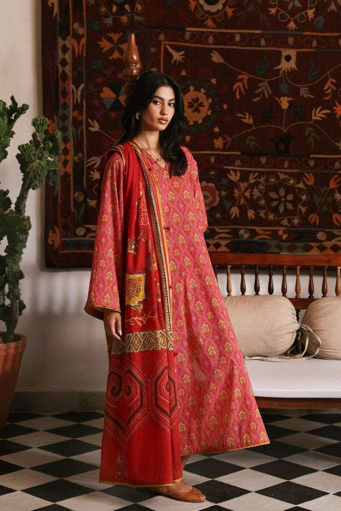 Zaha Amaya Printed Lawn – MEHR (APL26-07)