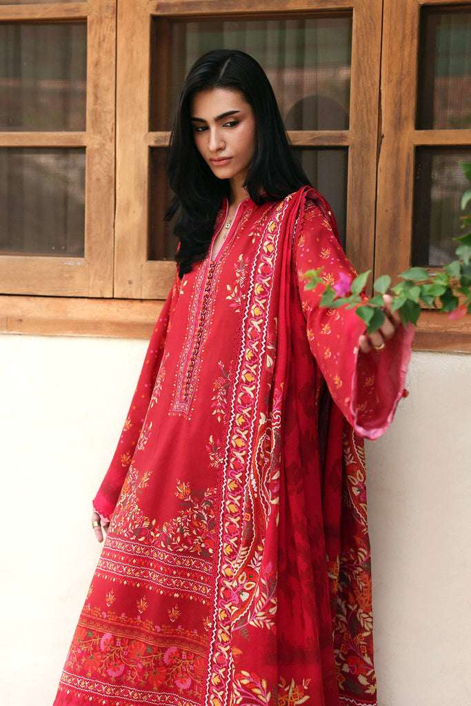 Zaha Amaya Printed Lawn – ROSA (APL26-04)