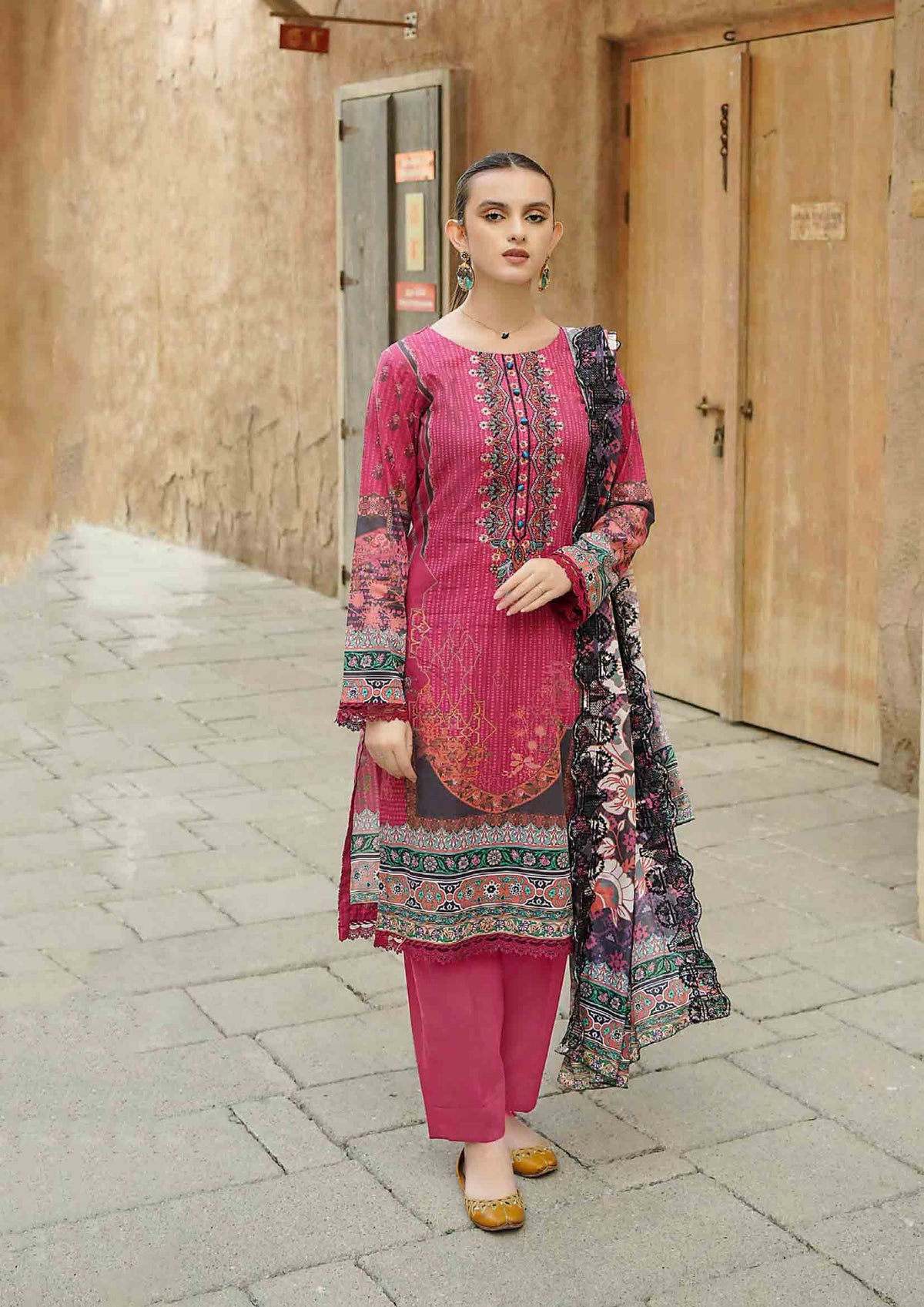 Dastaan Embroidered Airjet Stitched Lawn – D9