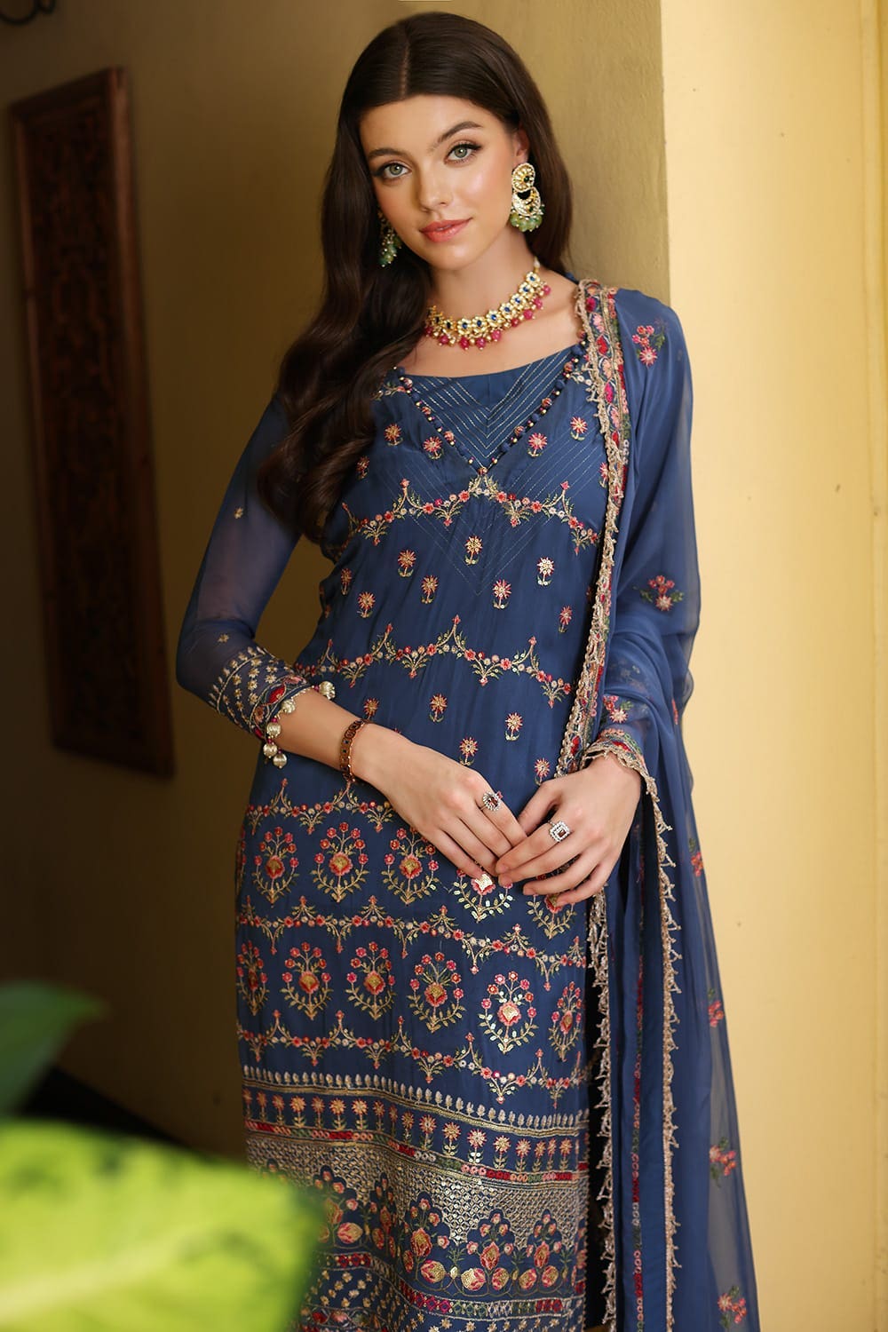 3 Piece Embroidered Chiffon Unstitched Suit with Embroidered Chiffon Dupatta and Inner LE-42014